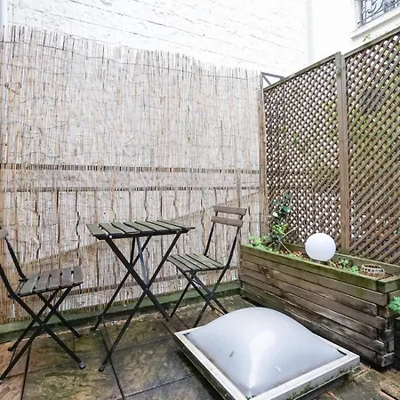 Nice Apartment With Terrace In Paris Paris